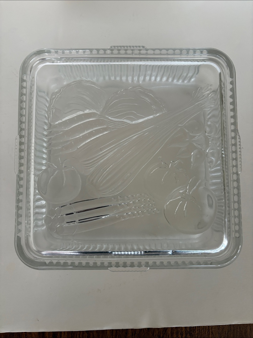 Vintage Federal Etched Glass refrigerator Vegetable dish with lid